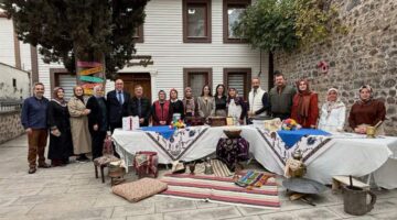 Niksarlı hanımlar’dan “Lalek (Leylek) Giliği” yapımı