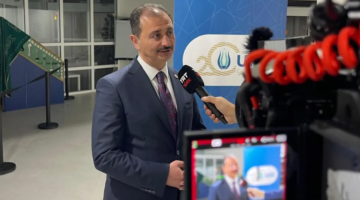 Cüneyt Aldemir Hollanda’da gurbetçilerle buluştu