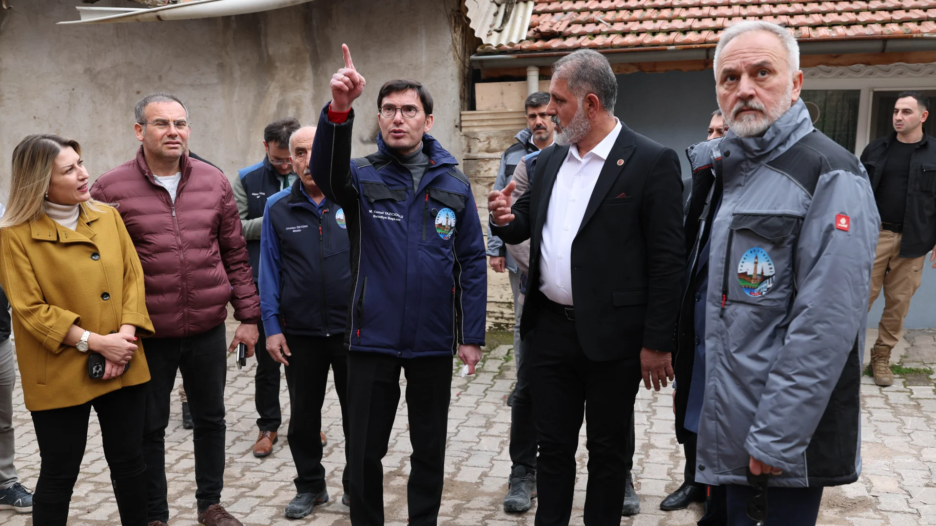 Yazıcıoğlu: Makam odamızı sahaya taşıdık
