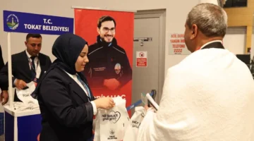 Hacı adaylarına manevi uğurlama