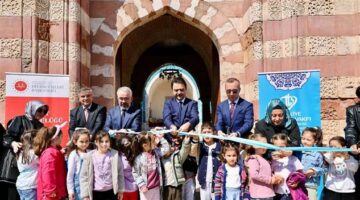 Tokat’ta ‘Sırrı kalemden ruhu Tokat’tan’ sergisi