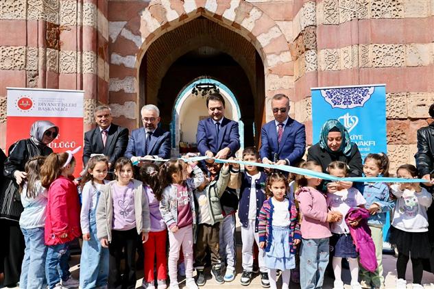 Tokat’ta ‘Sırrı kalemden ruhu Tokat’tan’ sergisi