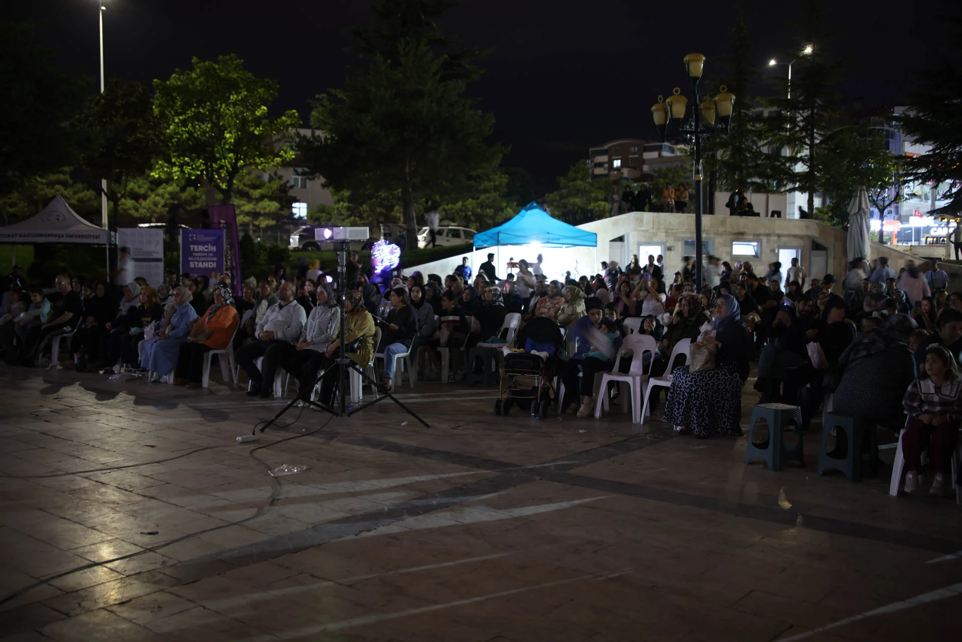 Açık hava sinema günlerine 10 bin kişi katıldı